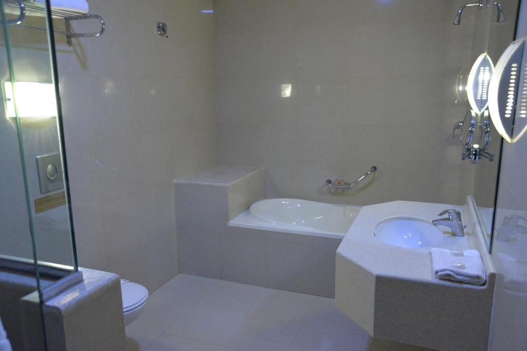 The Palace Suites Al-Khubar Exteriér fotografie